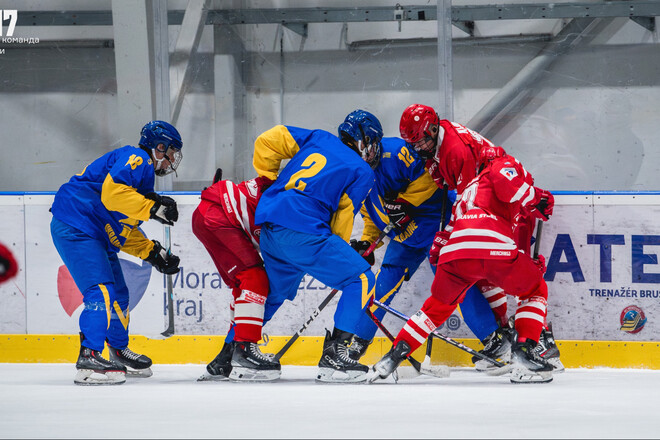 Тренер України U-18: «Найгірше – це закинути три шайби за перші 5 хвилин» Тренер України U-18: «Найгірше – це закинути три шайби за перші 5 хвилин» 1
