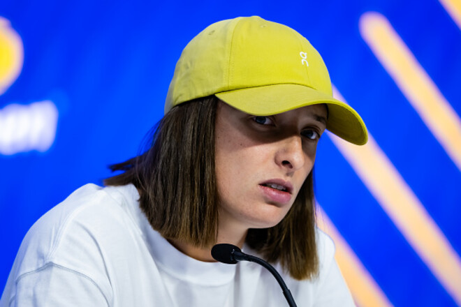 ВІДЕО. «Чи хочете вплести намистини у волосся?» Свьонтек різко відреагувала 1