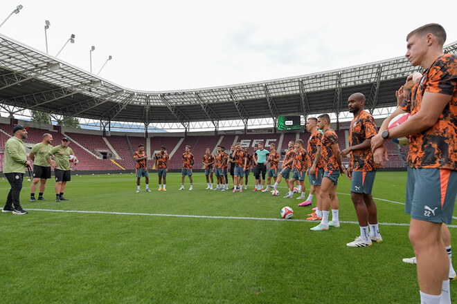 ВІДЕО. Шахтар провів тренування у Женеві. Туран завершує підготовку 1