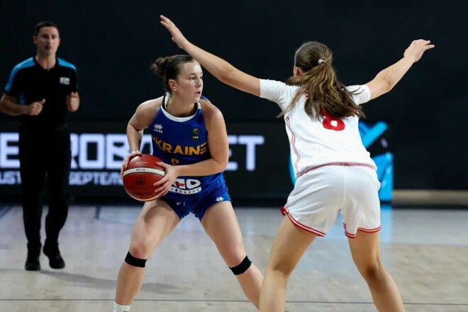 Жіноча збірна України U-16 поступилася Данії у матчах за місця ЧЄ Жіноча збірна України U-16 поступилася Данії у матчах за місця ЧЄ 1