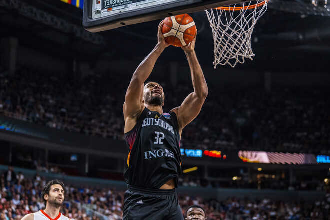 Фінал на нервах. Німеччина дотиснула Туреччину та взяла золото Євробаскета 1