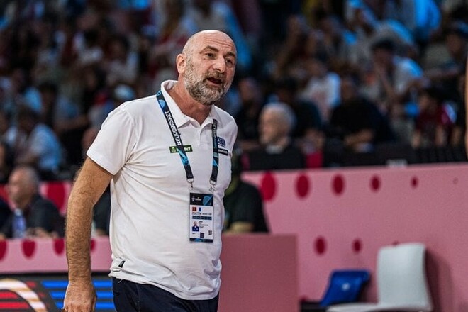 У стилі Багатскіса. Тренер Боснії назвав гравців покидьками та боягузами 1