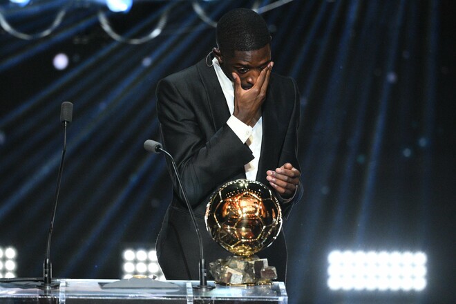 ВІДЕО. Дембеле розплакався на церемонії нагородження Золотий м'яч 2025 1