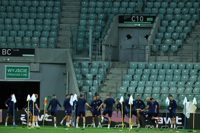 ВІДЕО. Скоро матч із Францією: збірна України прибула на Тарчинський Арена 1