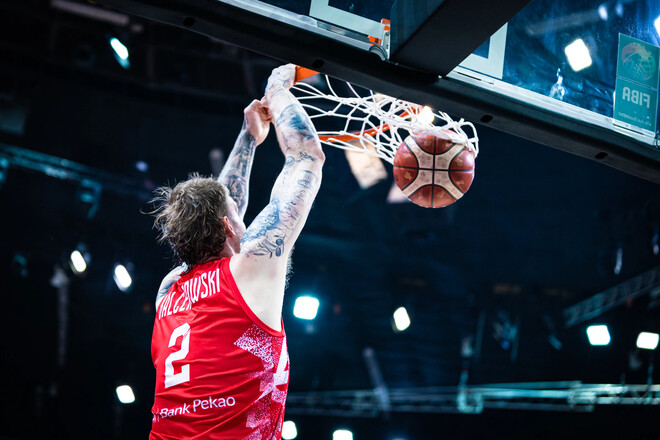 Євробаскет-2025. Франція зупинила переможну серію Польщі 1