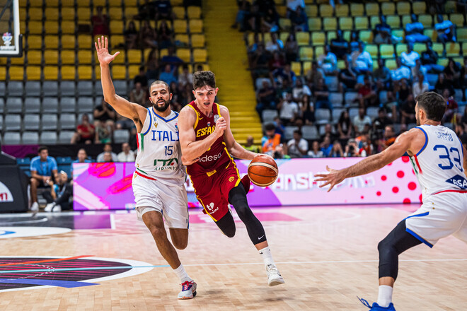Євробаскет-2025. Італія вирвала перемогу над Іспанією і вийшли у плейоф 1