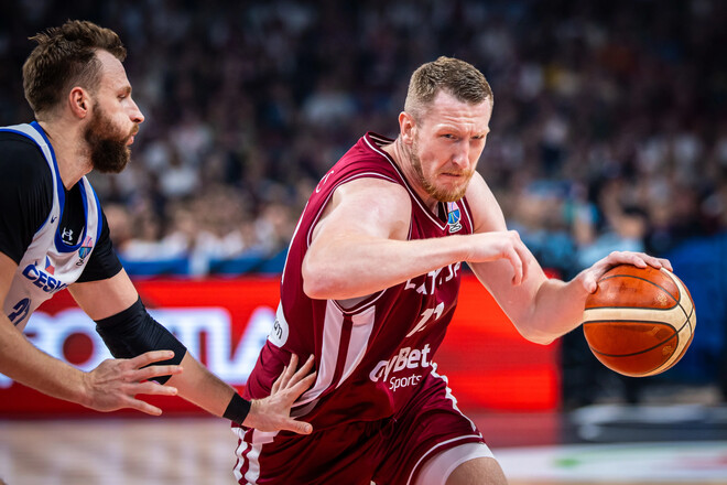 Євробаскет-2025. Латвія розгромила Чехію, яка завершила турнір без перемог 1