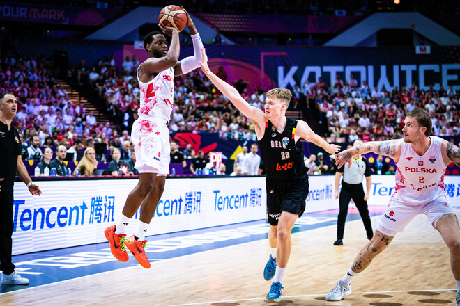 Євробаскет-2025. Польща поступилася Бельгії, але дві команди в 1/8 фіналу 1