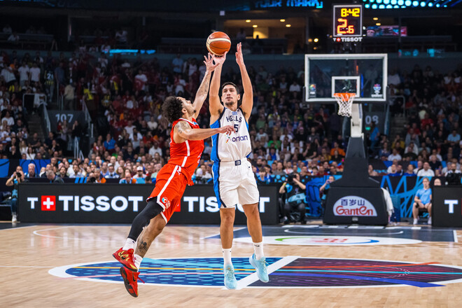 Євробаскет-2025. Збірна Туреччини розгромила Грецію у півфіналі 1