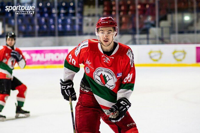 Засуджений за шпигунство російський хокеїст попросив притулку в Польщі 1