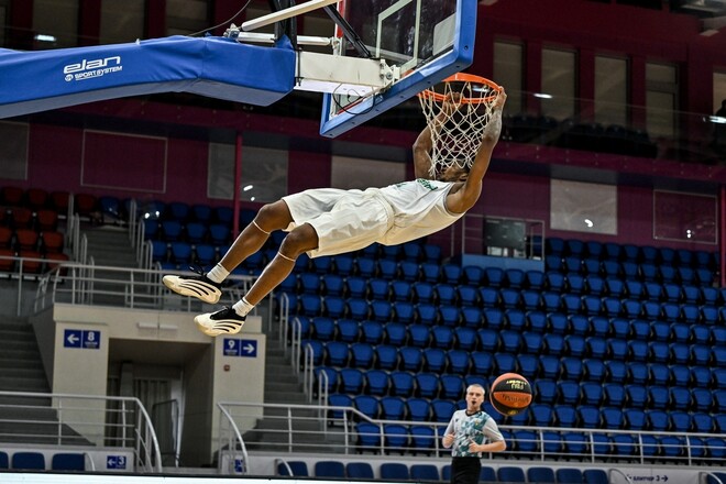 Названо символічну п'ятірку та MVP туру Суперліги 1