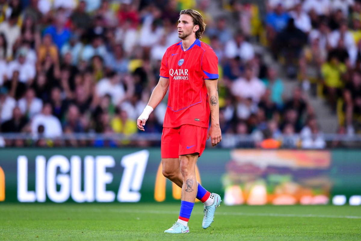 У Франції розкритикували Забарного за гру зі "Страсбургом": що пішло не так 1 У Франції розкритикували Забарного за гру зі 'Страсбургом': що пішло не так