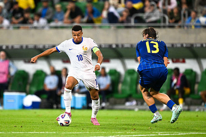 ВІДЕО. Його не зупинити. УЄФА смакує, як Мбаппе розкрутив Забарного 1