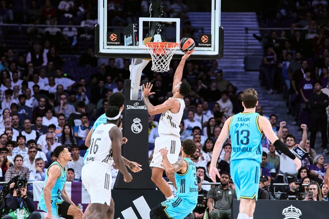 Євроліга: Розгроми від Реала та Жальгіріса, результативна гра в Белграді 1