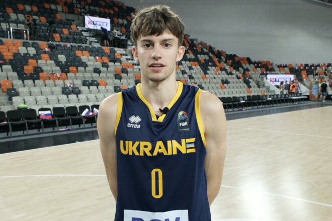 Гравець збірної не зміг виїхати з України: «В принципі, логічно» 1