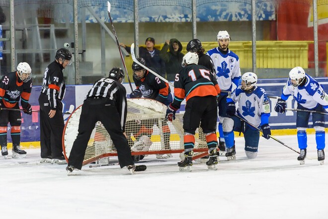 Крижинка Кепіталз призупиняє участь у чемпіонаті. Що сталося Крижинка Кепіталз призупиняє участь у чемпіонаті. Що сталося 1