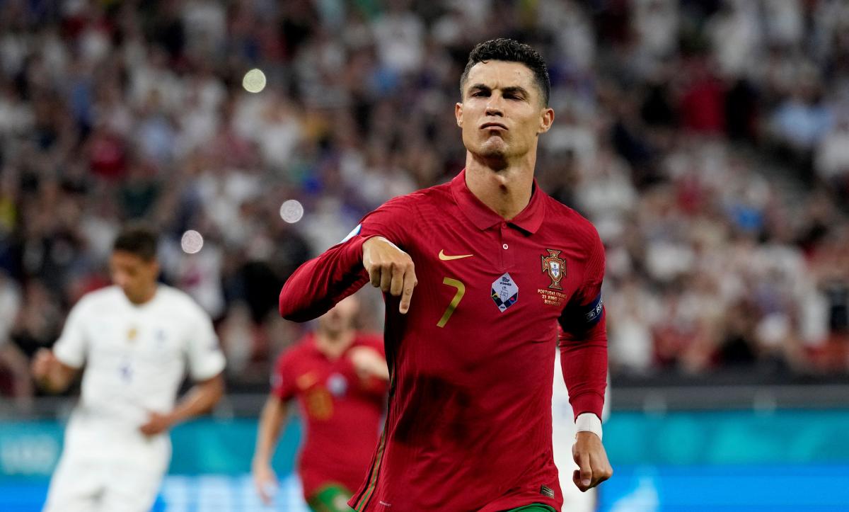 'Навіть на маленькому острові': Роналду назвав себе популярнішим за Трампа