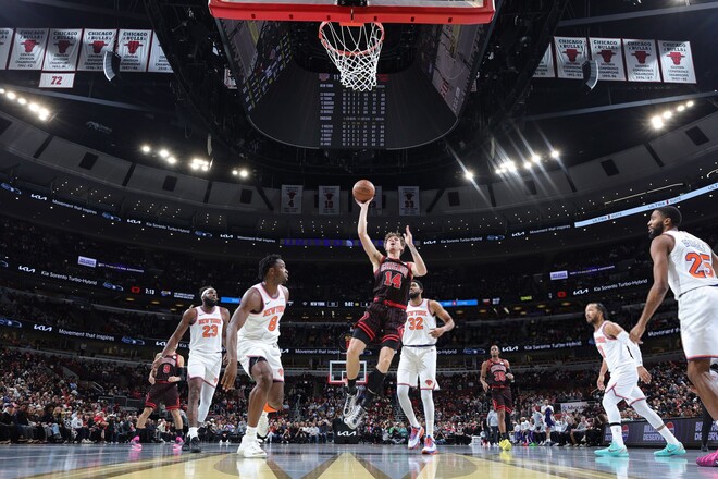 НБА: невдала гра Михайлюка, перша поразка Філадельфії й непереможний Чикаго 1