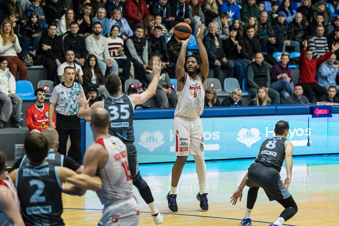 Суперліга: овертайми, шалені триочкові та перша поразка Дніпра 1