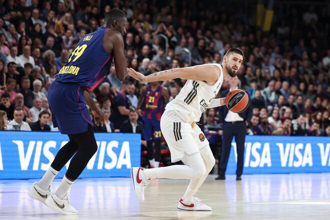 Євроліга: дебют Леня та перемога Реала в Ель Класіко, суперматч у Стамбулі Євроліга: дебют Леня та перемога Реала в Ель Класіко, суперматч у Стамбулі 1