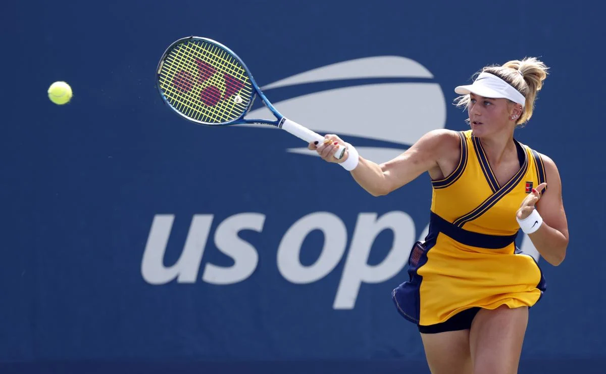 "Дай четверту ковдру": син білоруських прокурорів висміяв промову Костюк