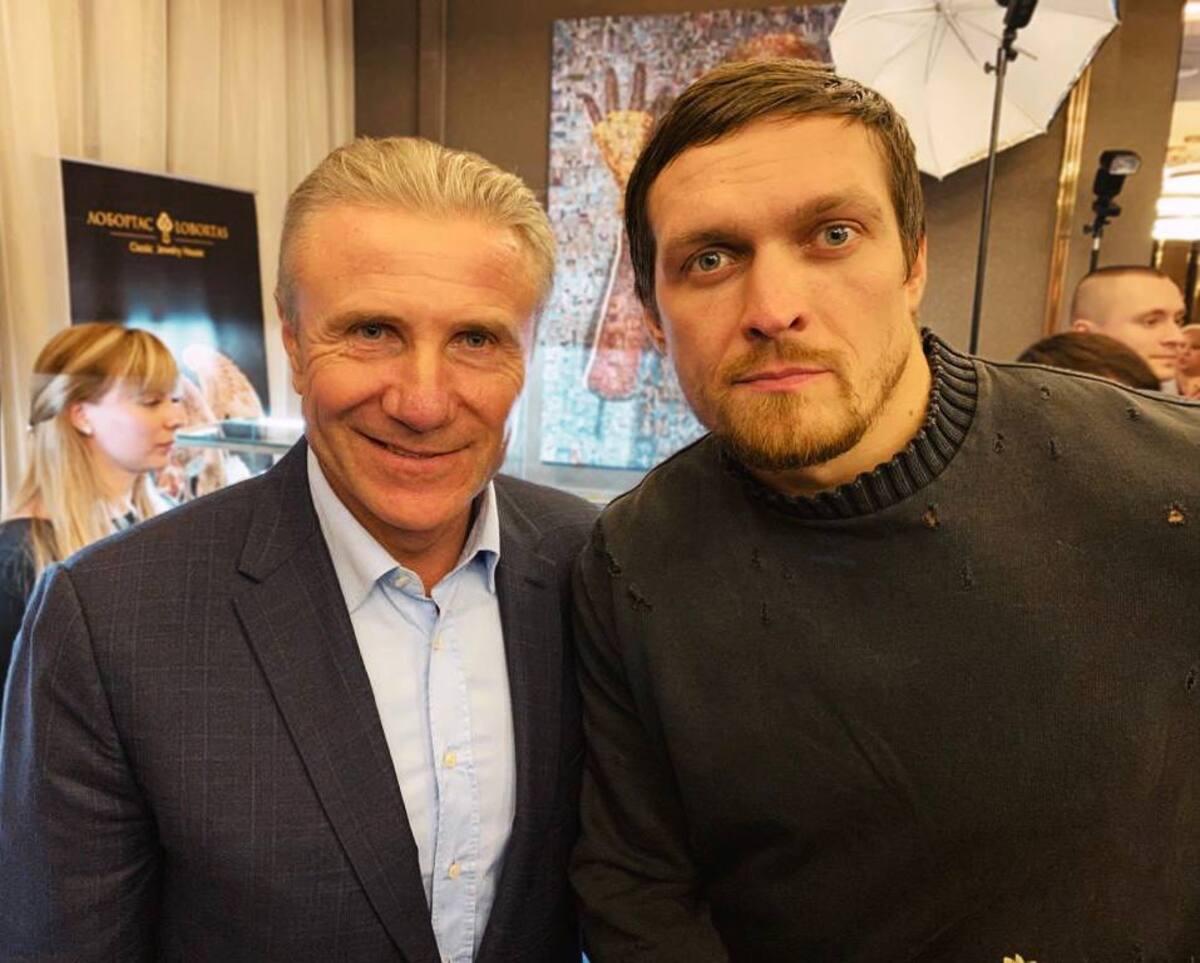 Усик відреагував на заклик Гераскевича лишити Бубку звання Героя України